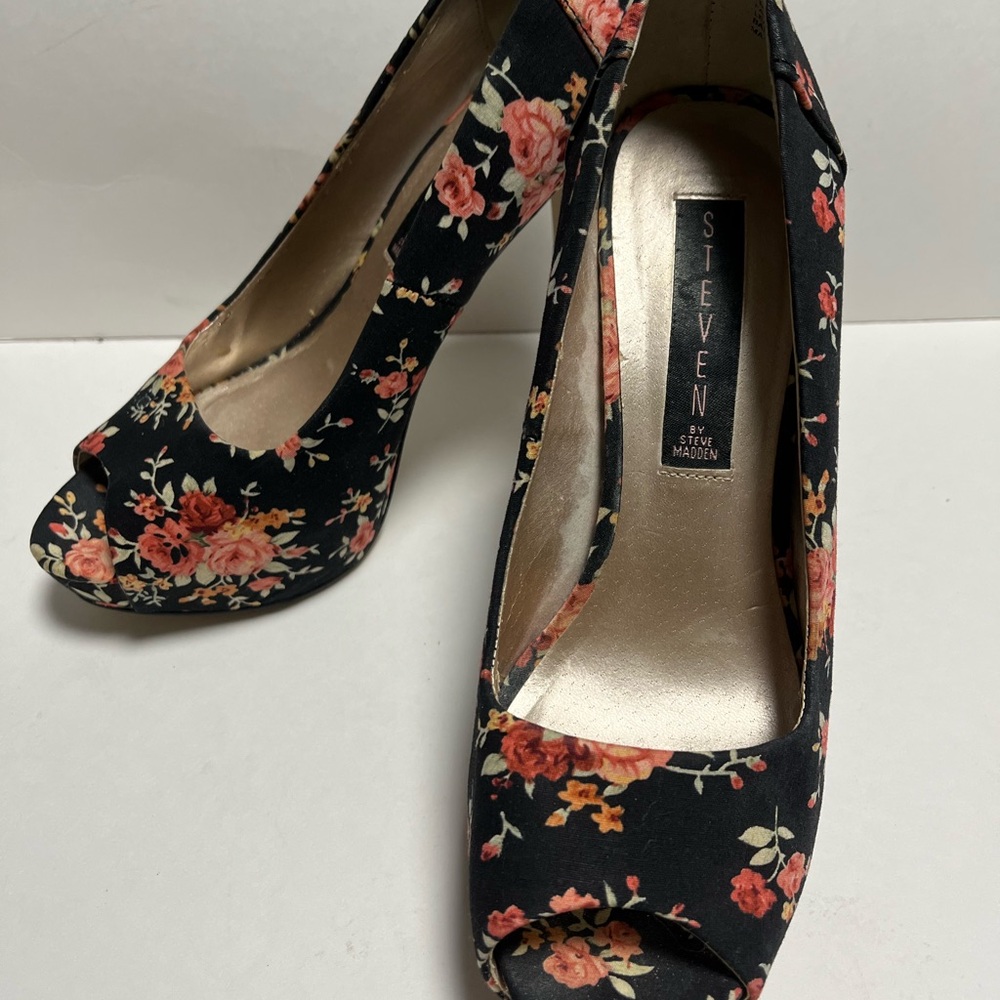 Steve Madden floral heels P Peeper size‎ 7 open toe